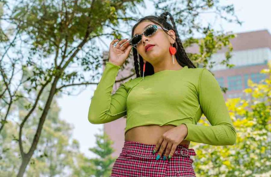 How do Influencers Actually Make Money from Posting?